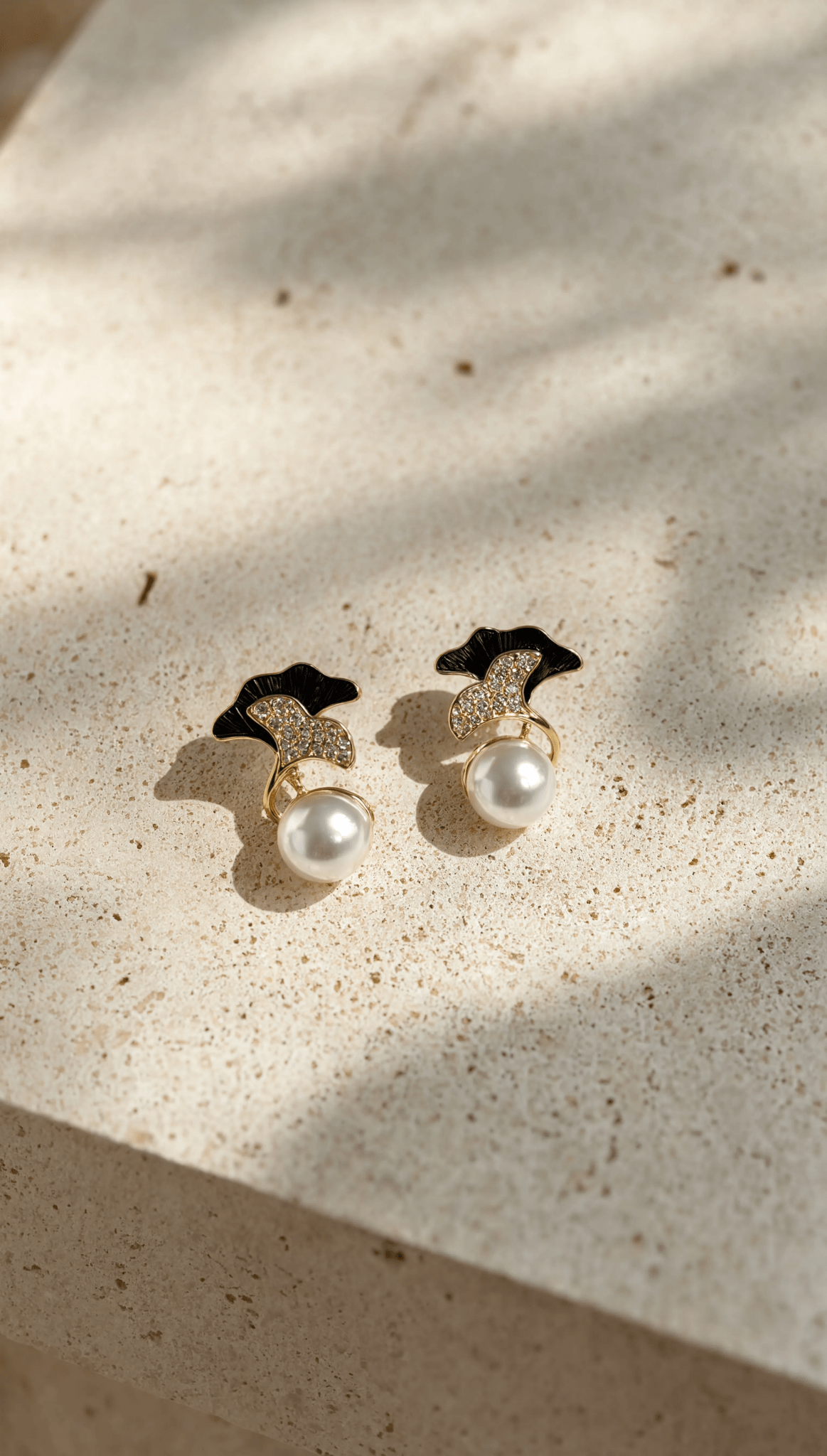 Noir Perle Earrings - AMOUR D'OR