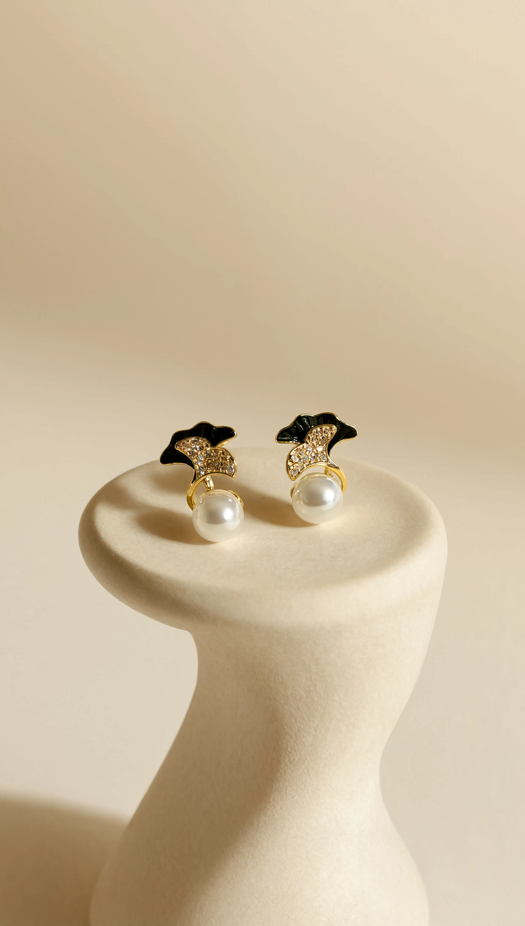 Noir Perle Earrings - AMOUR D'OR